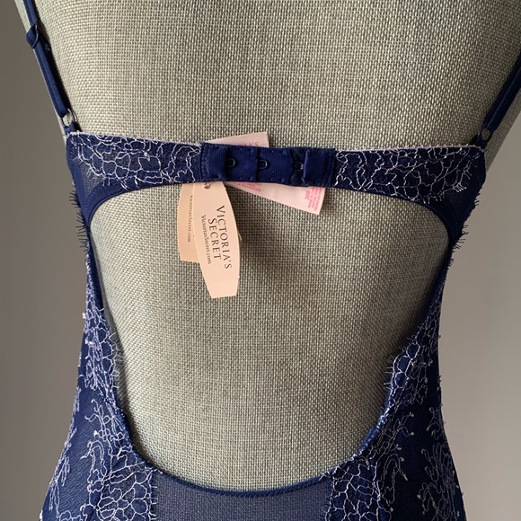 NWT ❤️ Victoria’s Secret Blue and Pink Lace Mesh Bustier with stocking belts - Picture 7 of 9